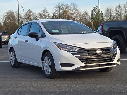 New 2025 Nissan Versa S w/ Trunk Package image 2