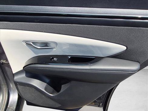Certified 2022 Hyundai Tucson SEL w/ Convenience Package FWD image 24