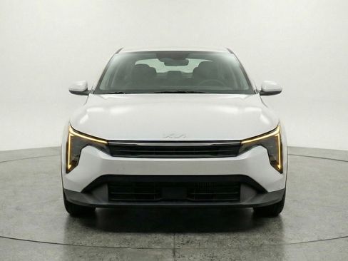 Used 2025 Kia K4 FWD image 1