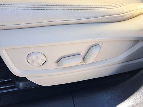 Certified 2023 Audi Q5 2.0T Premium w/ Convenience Package image 19