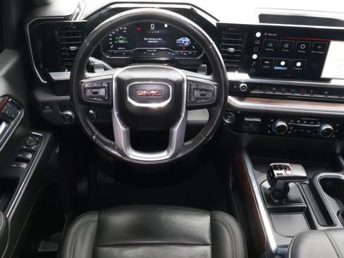 Used 2022 GMC Sierra 1500 SLT RWD image 10