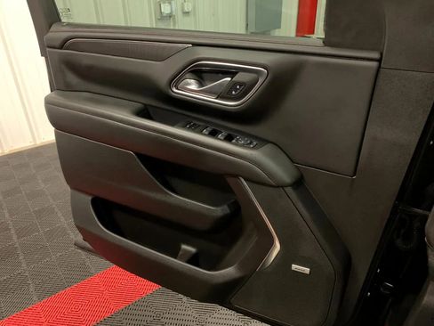 Used 2022 Chevrolet Tahoe RST w/ Luxury Package image 27