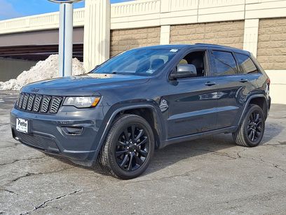 Used 2018 Jeep Grand Cherokee Altitude
