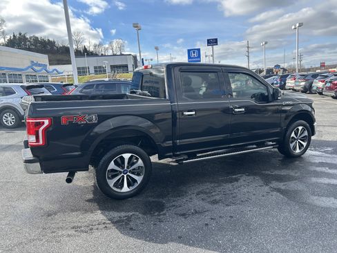 Used 2015 Ford F150 XLT w/ Equipment Group 302A Luxury image 8