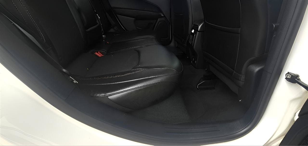 Used 2018 Jeep Compass Latitude w/ Popular Equipment Group AWD/4WD image 28