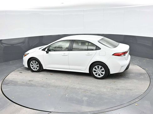 Used 2024 Toyota Corolla LE image 11