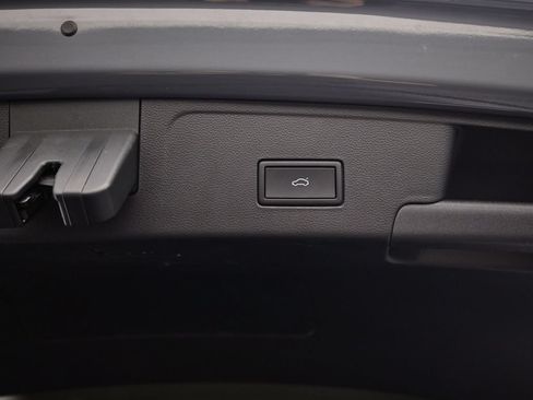 Used 2024 Volkswagen Atlas Cross Sport SEL R-Line AWD/4WD image 41