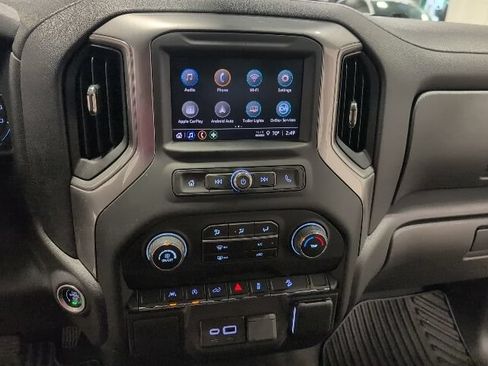 Used 2024 Chevrolet Silverado 1500 Custom Trail Boss w/ Dark Appearance Package AWD/4WD image 14
