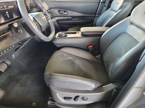 Certified 2024 Nissan Ariya AWD image 18