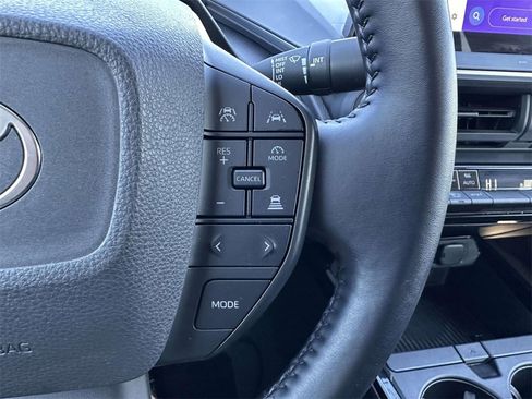 Certified 2023 Toyota Prius LE image 8