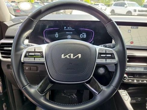Used 2024 Kia Telluride S w/ S Sunroof Package FWD image 25