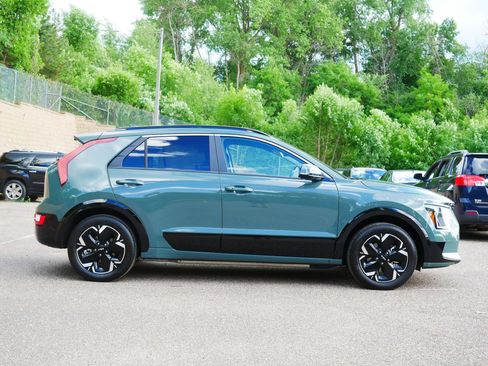 Used 2023 Kia Niro Wind w/ Wind Preserve Package FWD image 8