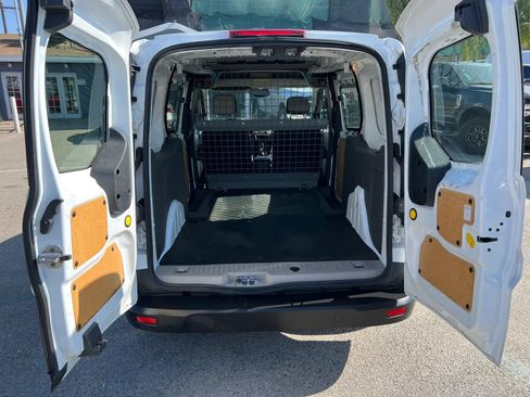 Used 2020 Ford Transit Connect XLT FWD image 5