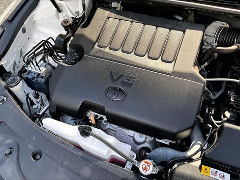 Used 2017 Toyota Avalon Touring FWD image 32