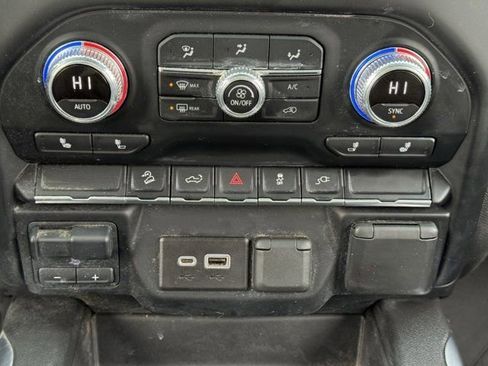 Used 2022 GMC Sierra 1500 Elevation w/ Preferred Package image 19