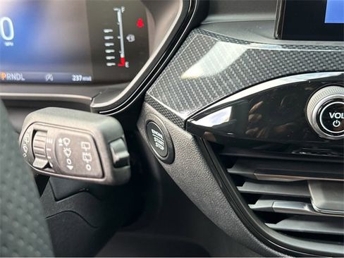 Certified 2024 Ford Escape ST-Line w/ Cold Weather Package image 27