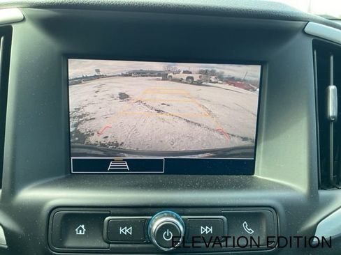 Used 2022 GMC Terrain SLE w/ Driver Convenience Package image 18