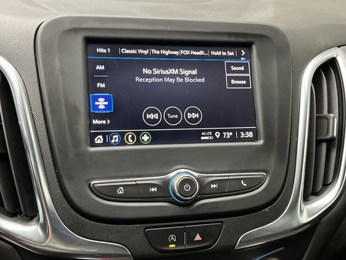 Certified 2022 Chevrolet Equinox LT w/ Driver Convenience Package image 18