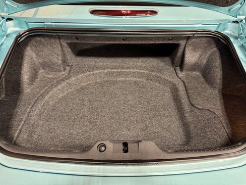 Used 2002 Ford Thunderbird image 72