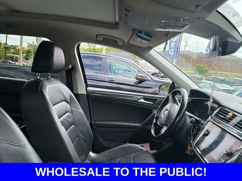 Used 2018 Volkswagen Tiguan SEL Premium FWD image 10
