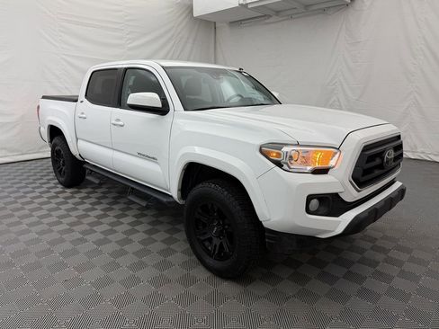 Used 2020 Toyota Tacoma SR5 image 2