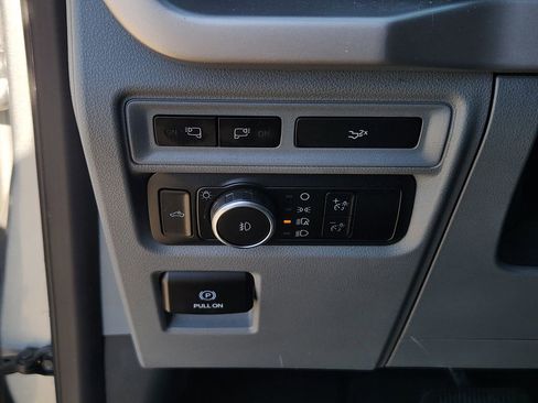 Used 2022 Ford F150 XLT w/ Equipment Group 302A High image 25