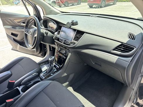 Used 2021 Buick Encore Preferred w/ Safety Package FWD image 32