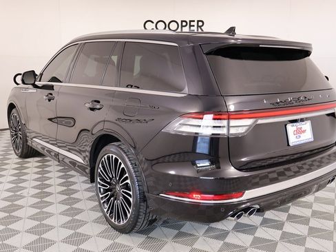 Used 2021 Lincoln Aviator Black Label w/ Class IV Trailer Tow Package image 25