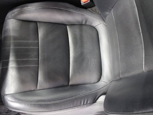 Used 2018 Honda Accord Touring image 13