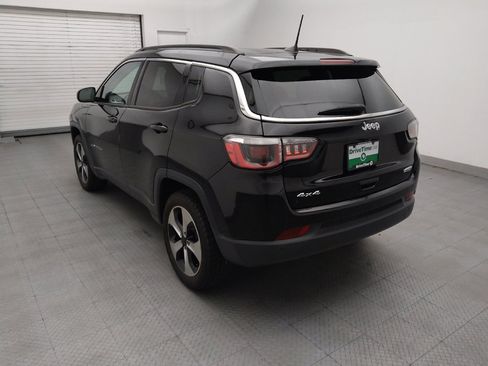 Used 2018 Jeep Compass Latitude w/ Popular Equipment Group AWD/4WD image 5
