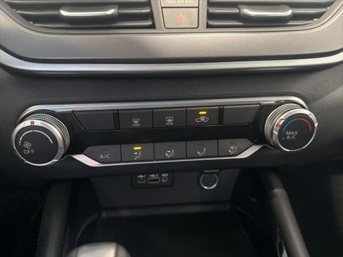 Used 2023 Nissan Altima 2.5 SR image 26