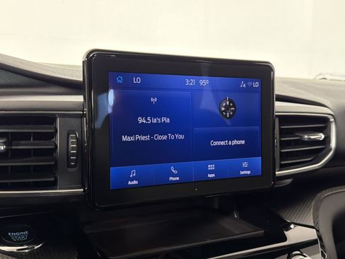 Used 2022 Ford Explorer ST w/ ST Street Pack AWD/4WD image 18