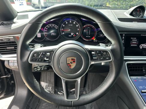 Used 2020 Porsche Panamera 4 image 15
