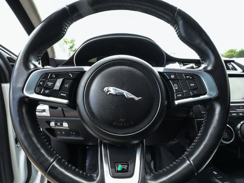 Used 2020 Jaguar E-PACE SE AWD/4WD image 18