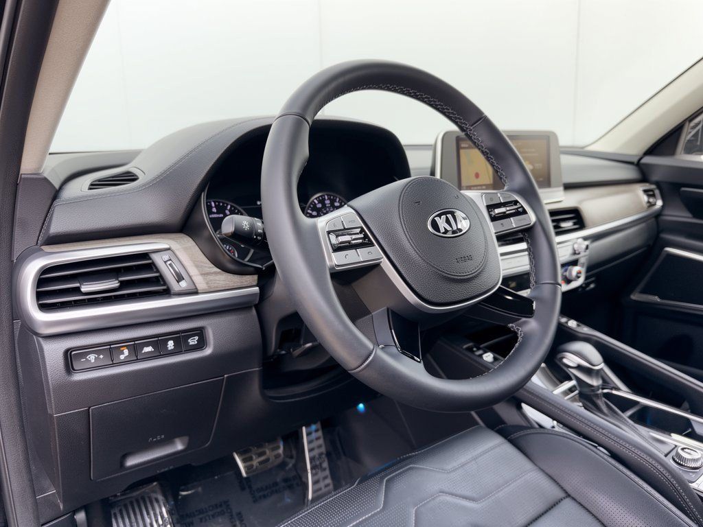 Used 2020 Kia Telluride SX w/ SX Prestige Package AWD/4WD image 4