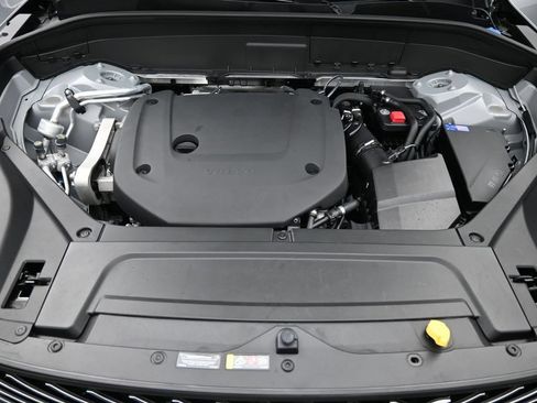 Certified 2026 Volvo XC90 B6 Ultra AWD/4WD image 13
