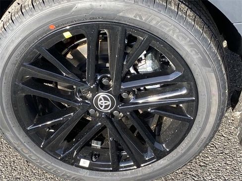 New 2026 Toyota Camry SE image 4