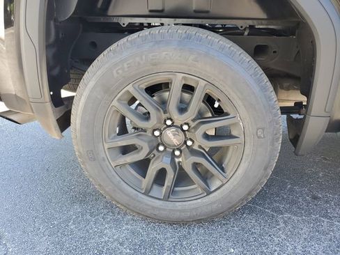 Used 2024 GMC Sierra 1500 Pro w/ Graphite Edition image 3