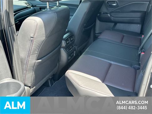 Used 2025 Honda Ridgeline Black Edition image 23