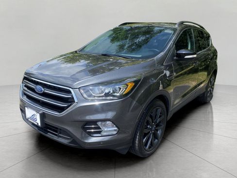 Used 2019 Ford Escape Titanium AWD/4WD image 4