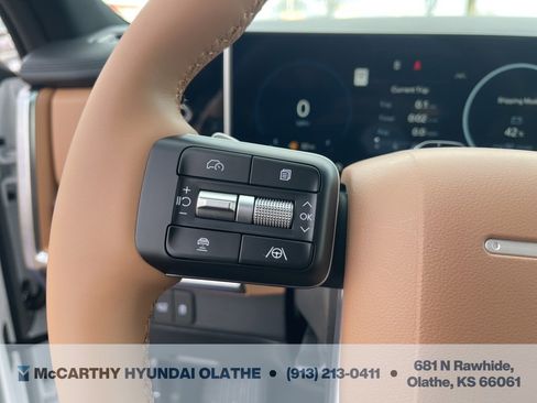 Used 2025 Hyundai Santa Fe Limited image 26