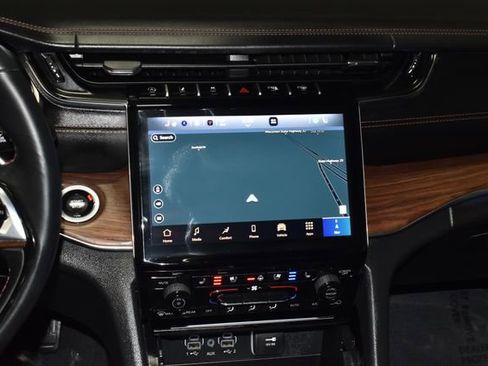 Used 2025 Jeep Grand Cherokee Summit w/ Adv Protech Group IV image 18