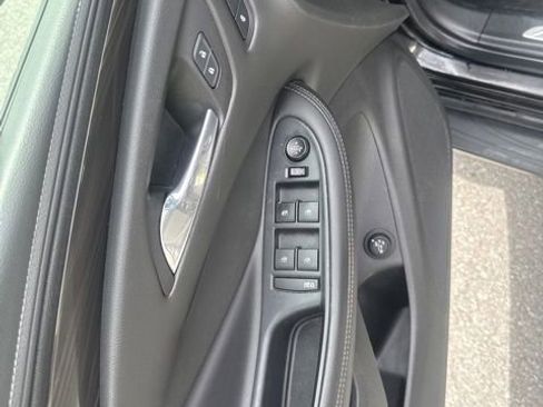 Used 2020 Buick Envision Essence w/ Experience Buick Package AWD/4WD image 16