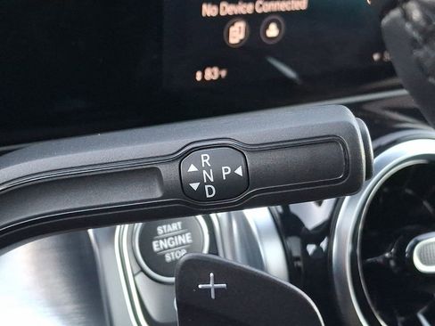 Used 2021 Mercedes-Benz GLB 250 4MATIC image 12