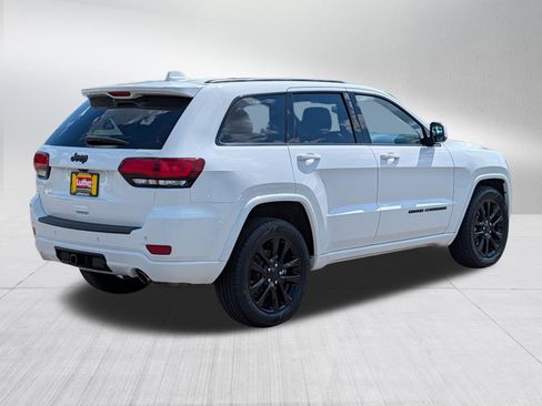 Used 2021 Jeep Grand Cherokee Laredo X AWD/4WD image 7