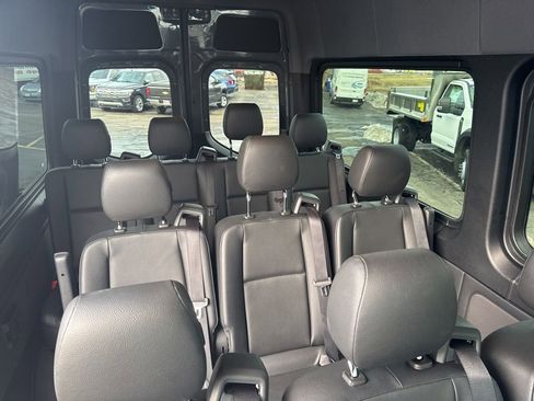 Used 2022 Mercedes-Benz Sprinter 2500 image 37