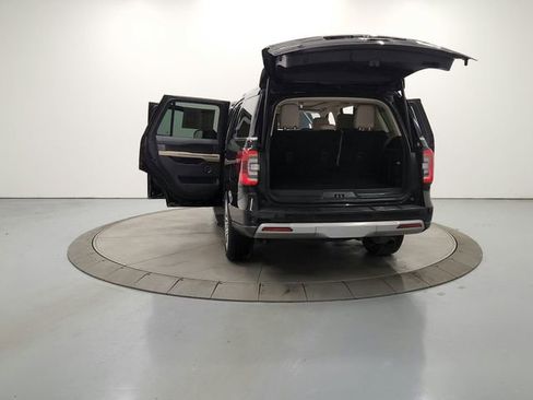 Used 2024 Ford Expedition Limited image 14