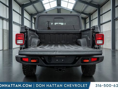 Used 2021 Jeep Gladiator Mojave w/ Cold Weather Group AWD/4WD image 38