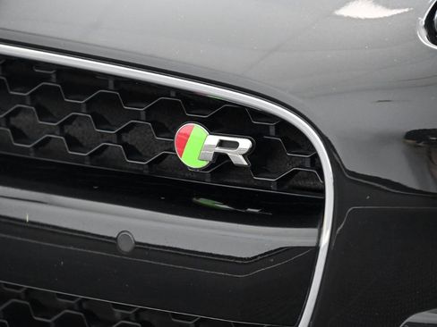 Used 2019 Jaguar F-TYPE R AWD/4WD image 10