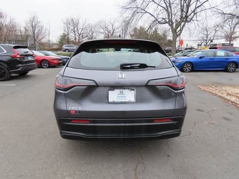 Certified 2023 Honda HR-V LX image 5